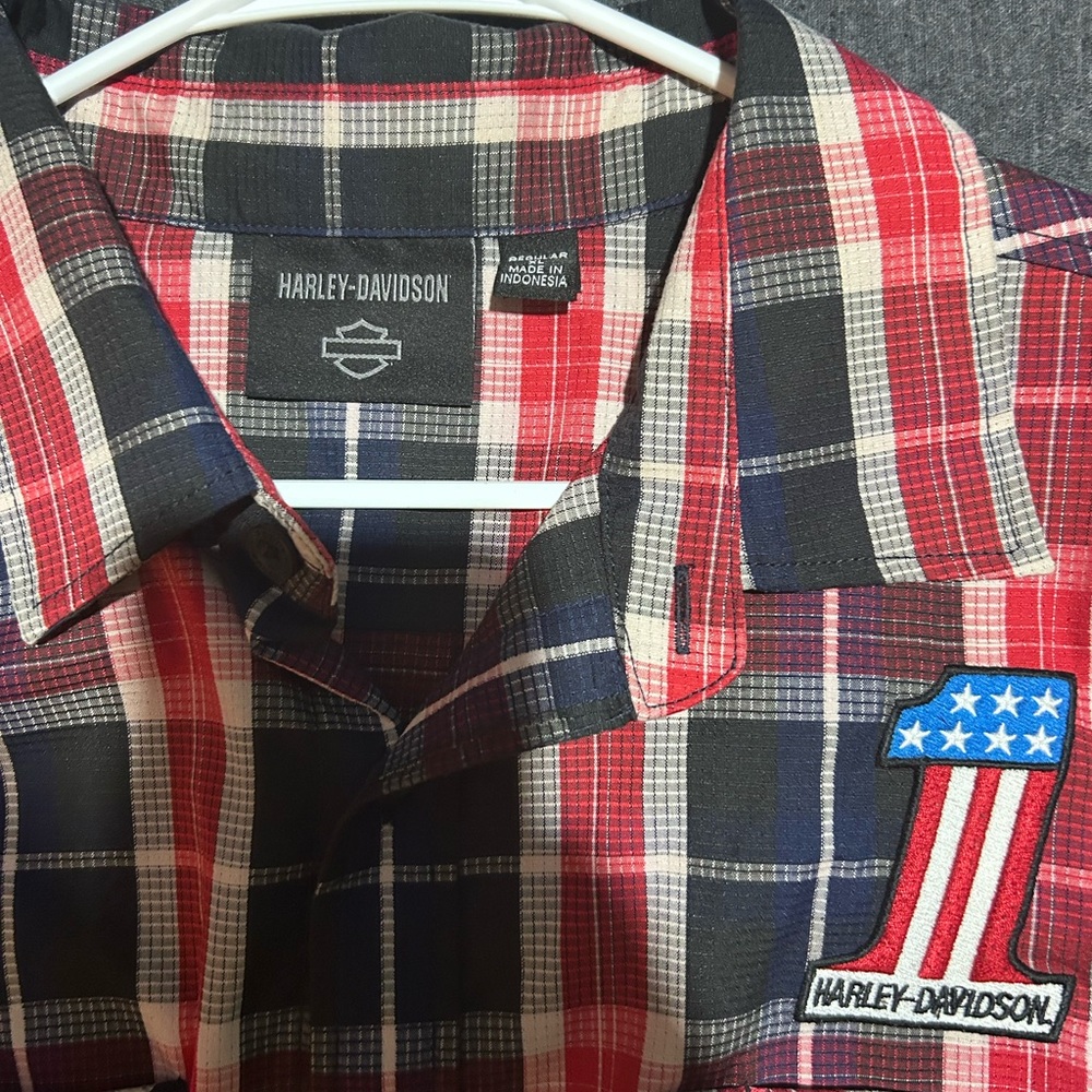 Harley-Davidson Men's Checkered Red and Blue Shirt